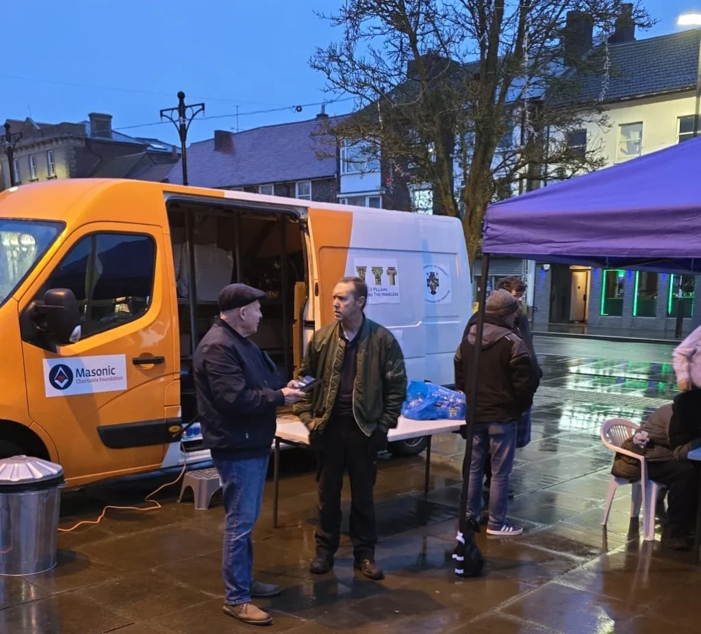 3 Pillars Dunstable volunteers welcoming people at the outreach van